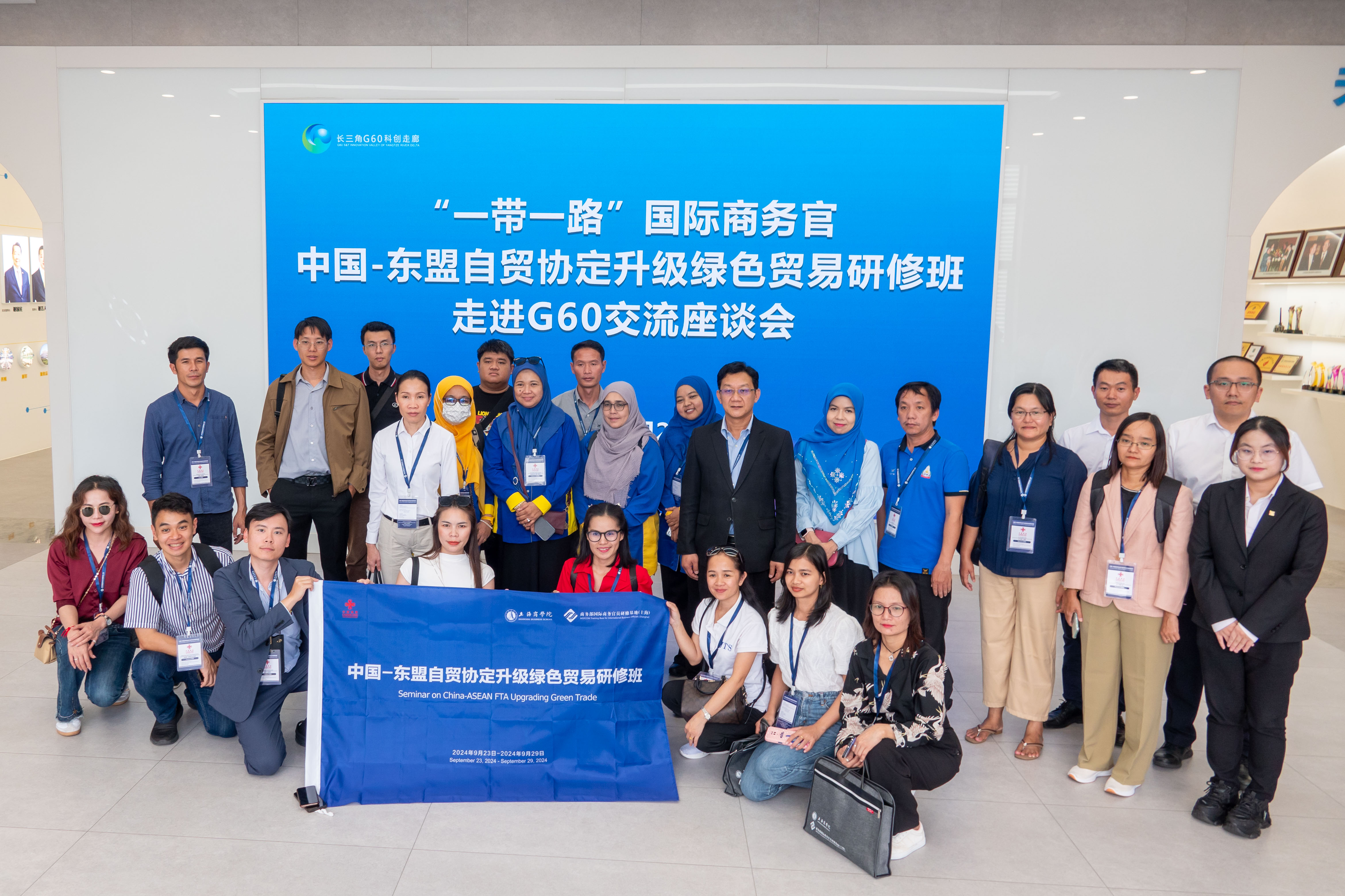 1728520945879698.jpg 6640f596b2597f2474d6578fa3609ff.jpg